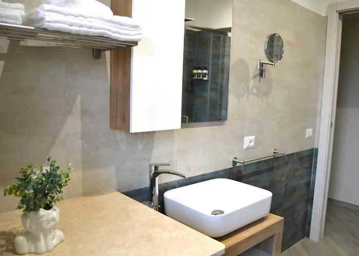 Apartment And Blue - Metro C, Free Parking And Wifi