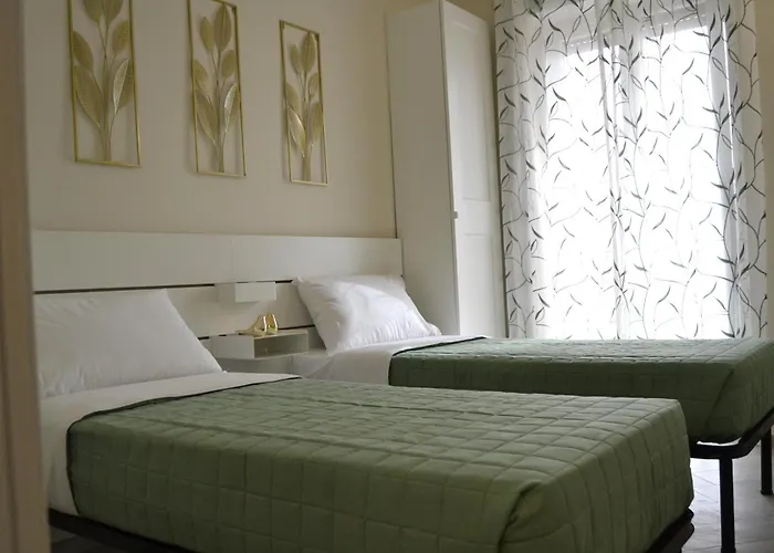And Blue - Metro C, Free Parking And Wifi Apartament