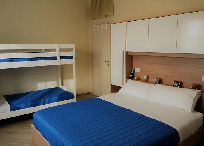 And Blue - Metro C, Free Parking And Wifi Apartment Rom