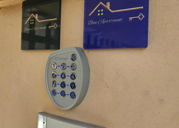 And Blue - Metro C, Free Parking And Wifi Rzym