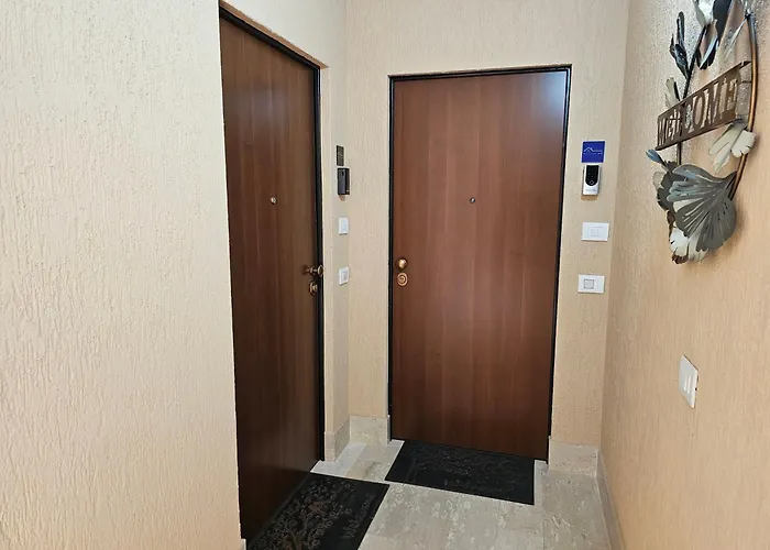 Apartment And Blue - Metro C, Free Parking And Wifi *