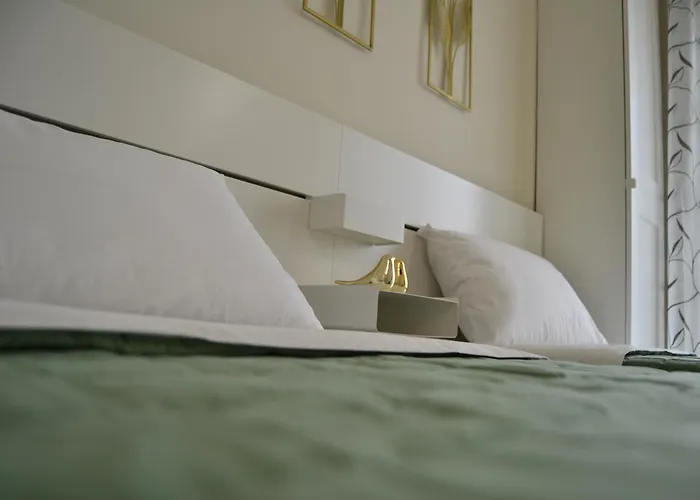 Apartment And Blue - Metro C, Free Parking And Wifi Rom